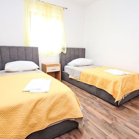 Holiday Home Gorana - Brc152 By Interhome Mirce Exteriör bild